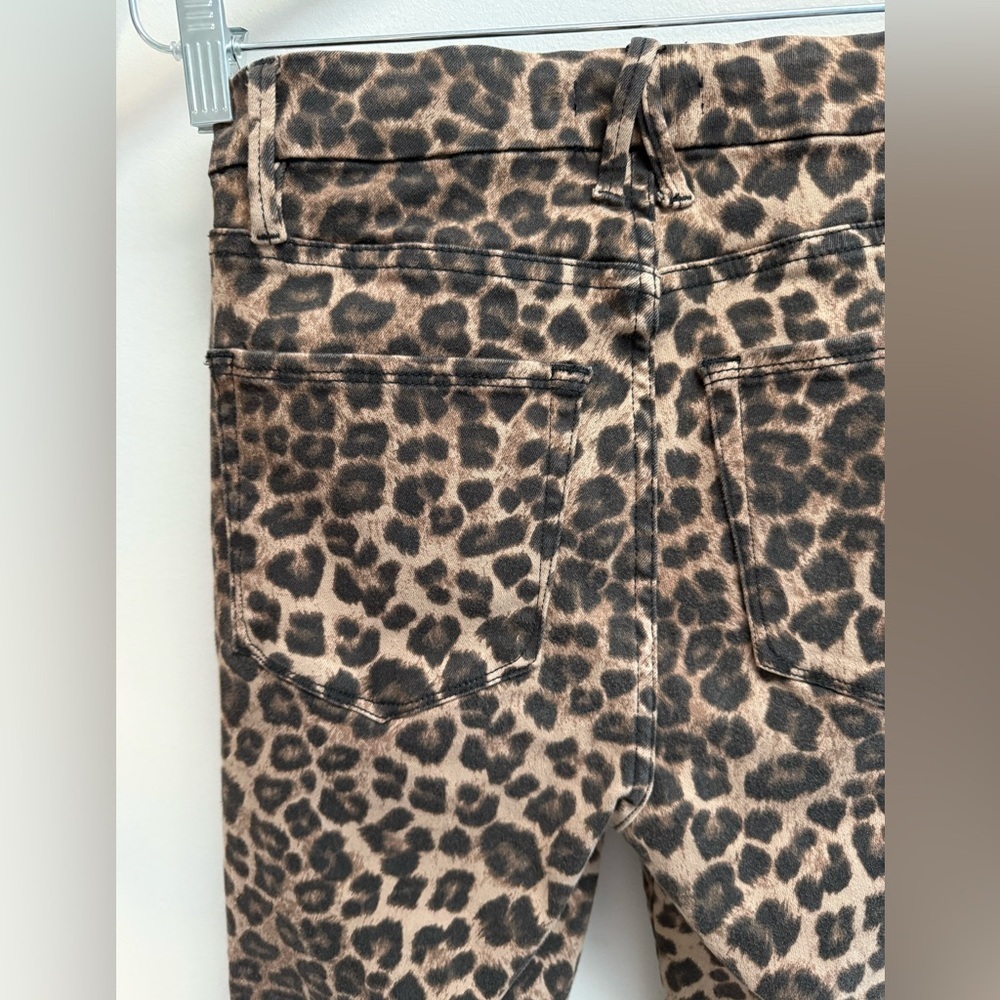 GOOD AMERICAN Women’s Leopard Good Waist Straight Leg Pants - Size 0/26 - Picture 4 of 9